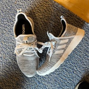 Adidas cloud foam sneaker
